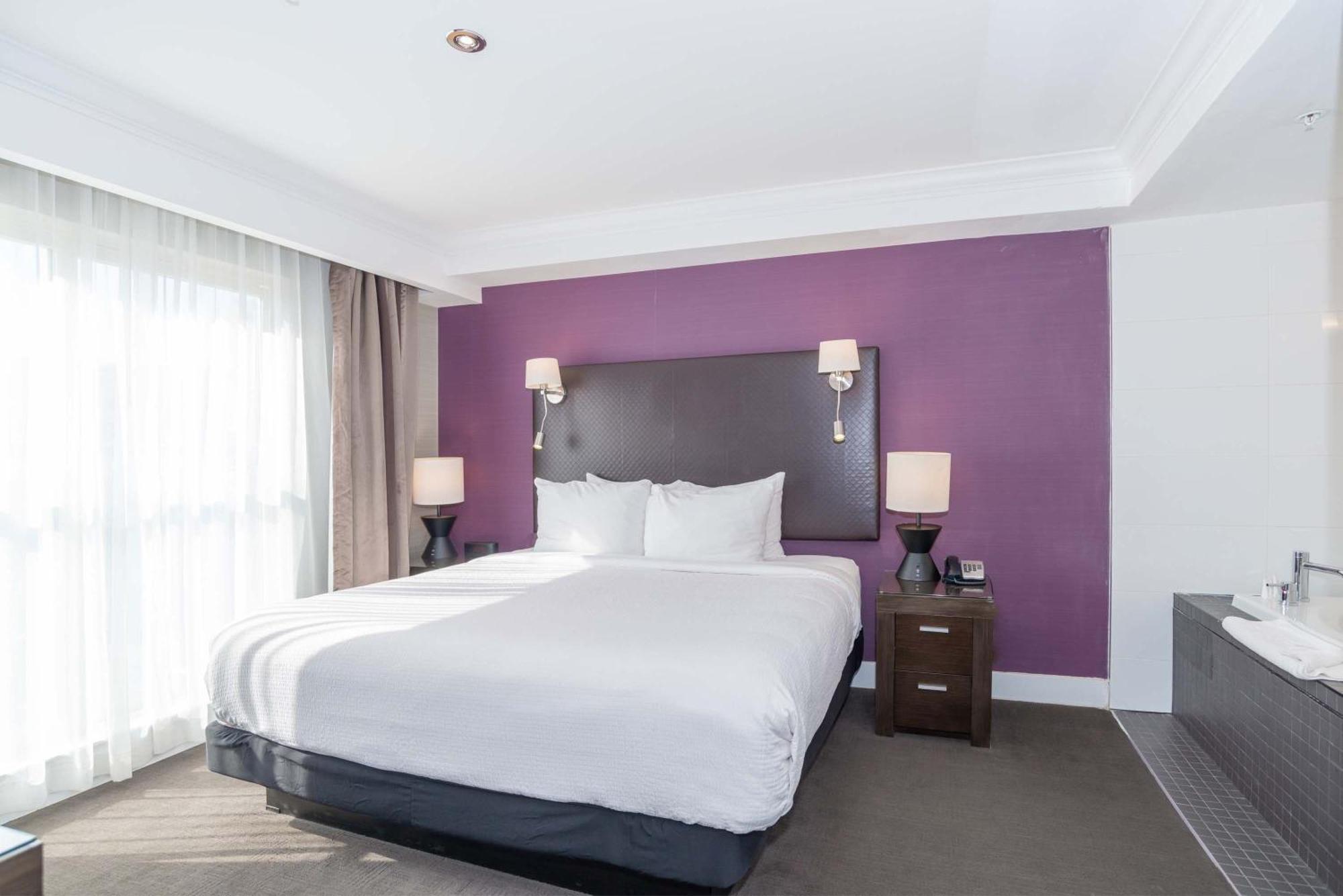 Sandman Signature Kamloops Hotel Екстериор снимка